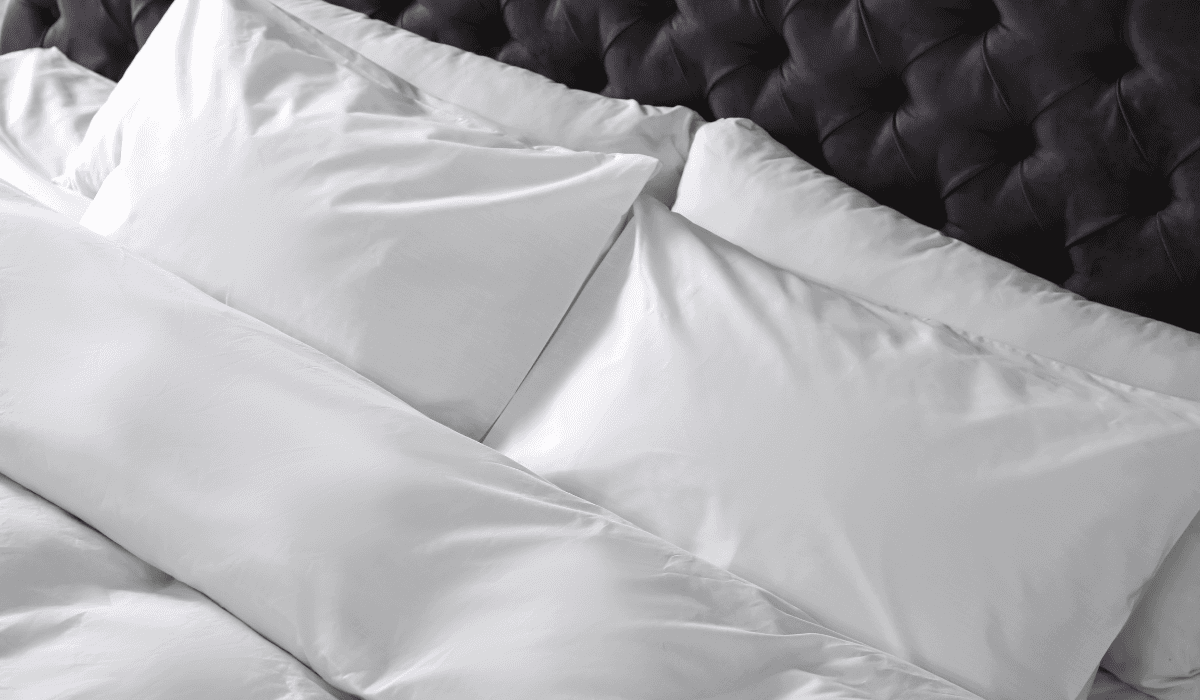 cómo hacer una cama de hotel rápido